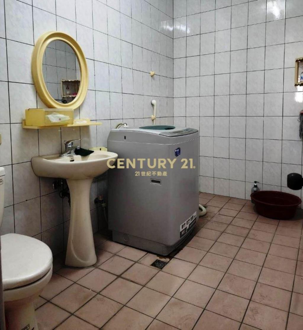 南投房屋-正虎山路角店面(租)