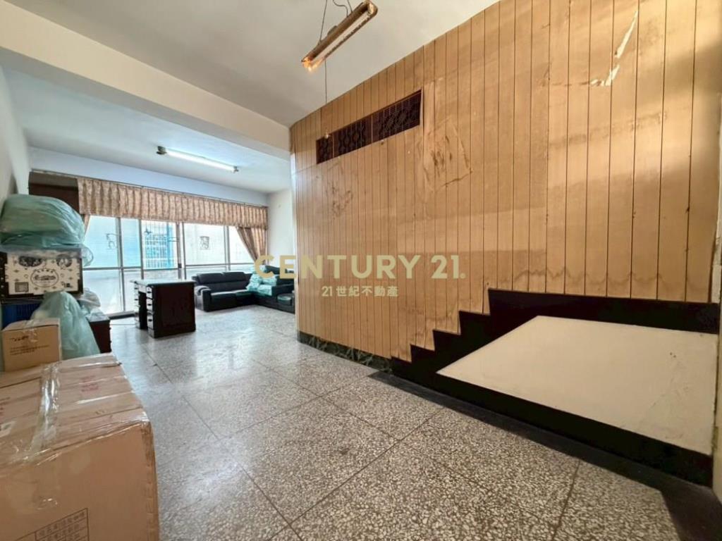 草屯房屋-草屯市中心機能車庫透天