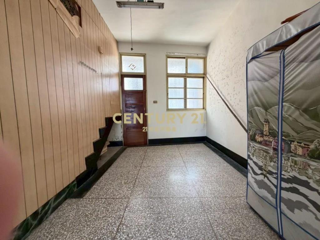 草屯房屋-草屯市中心機能車庫透天