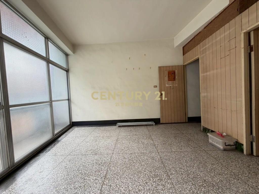 草屯房屋-草屯市中心機能車庫透天