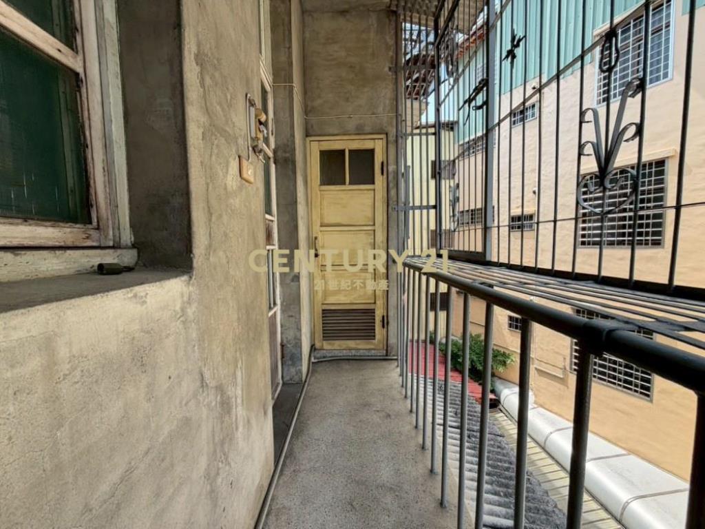 草屯房屋-草屯市中心機能車庫透天