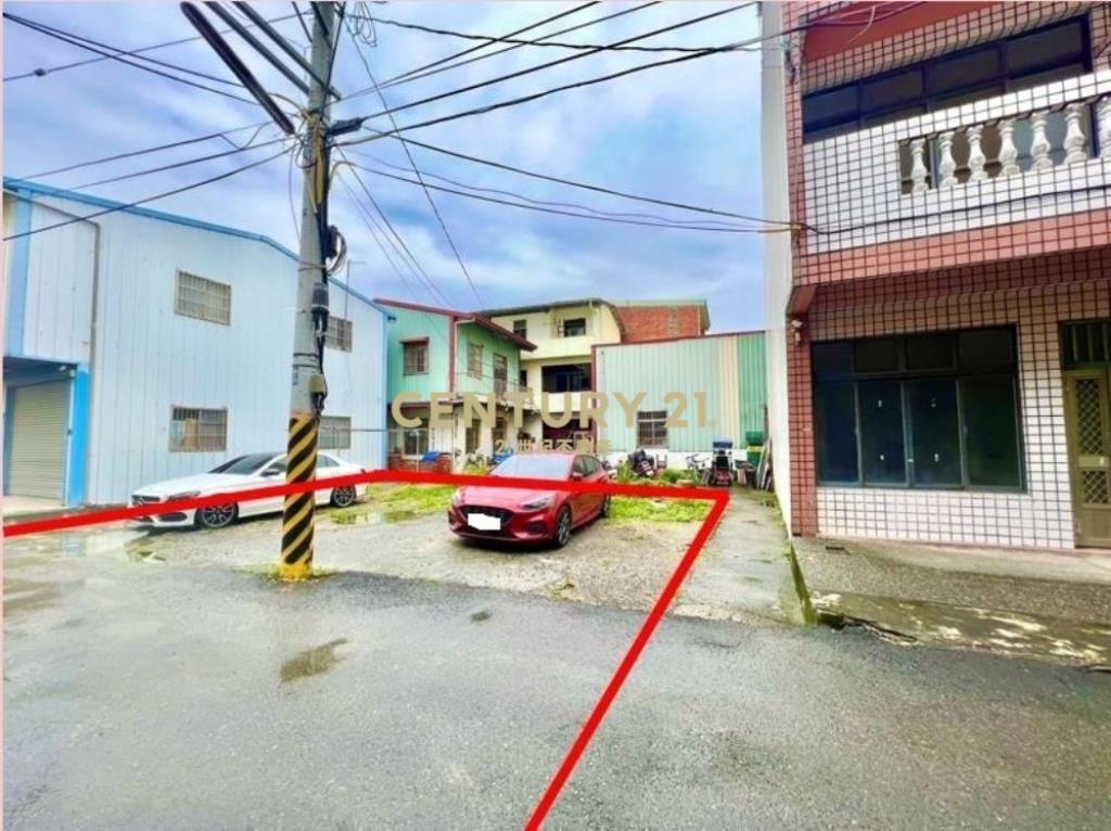 草屯房屋-近交流道邊間典雅透天