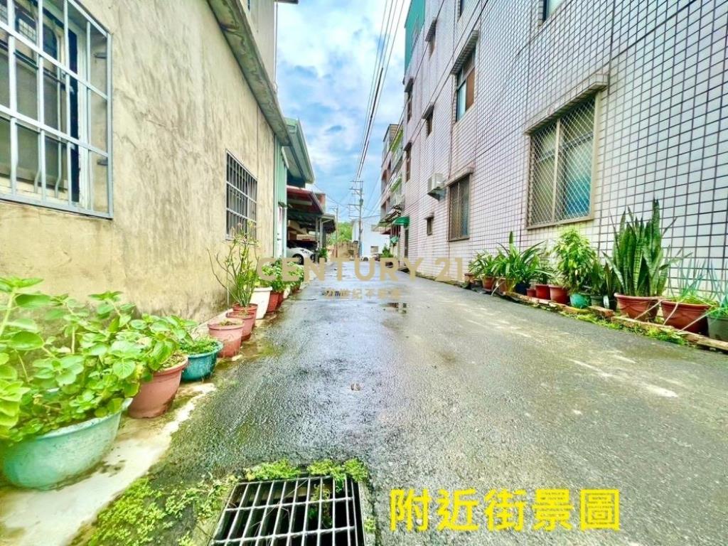 草屯房屋-近交流道邊間典雅透天