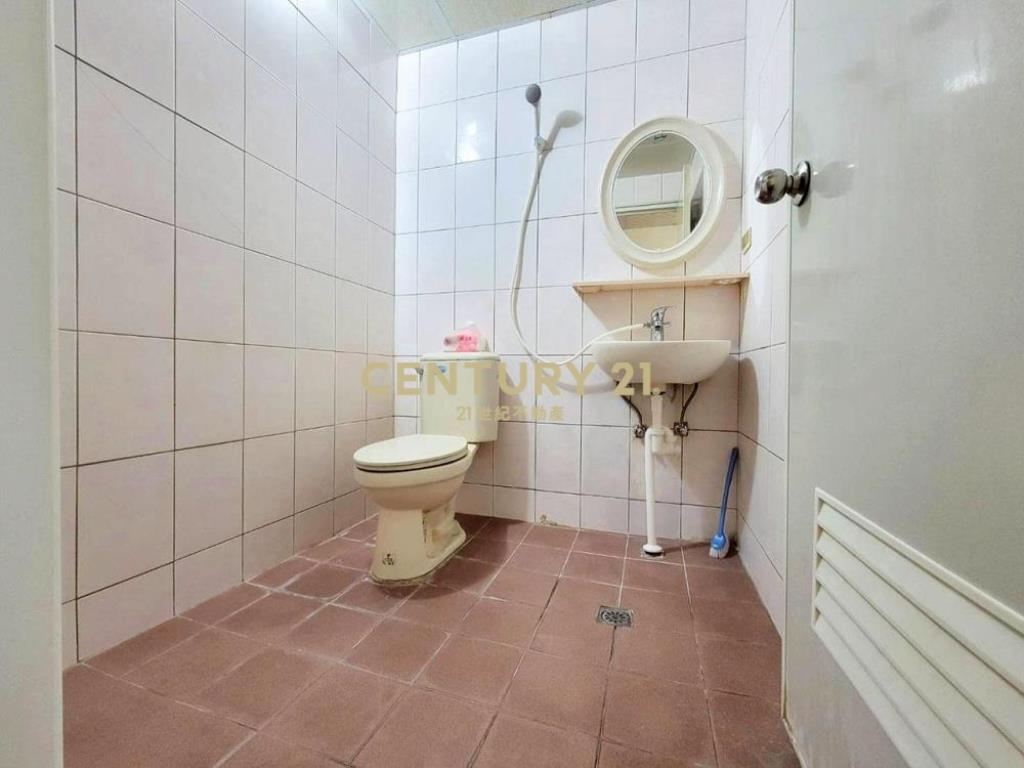 南投房屋-南投正市區商業區角間美透天