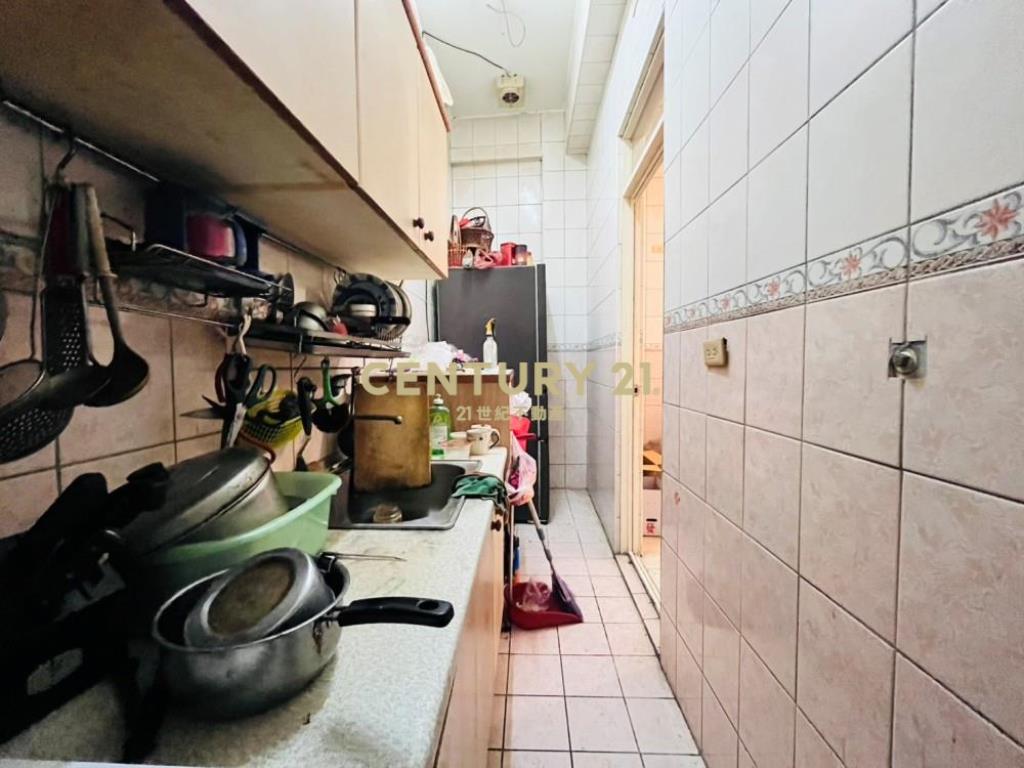 草屯房屋-草屯鄉親車庫透天