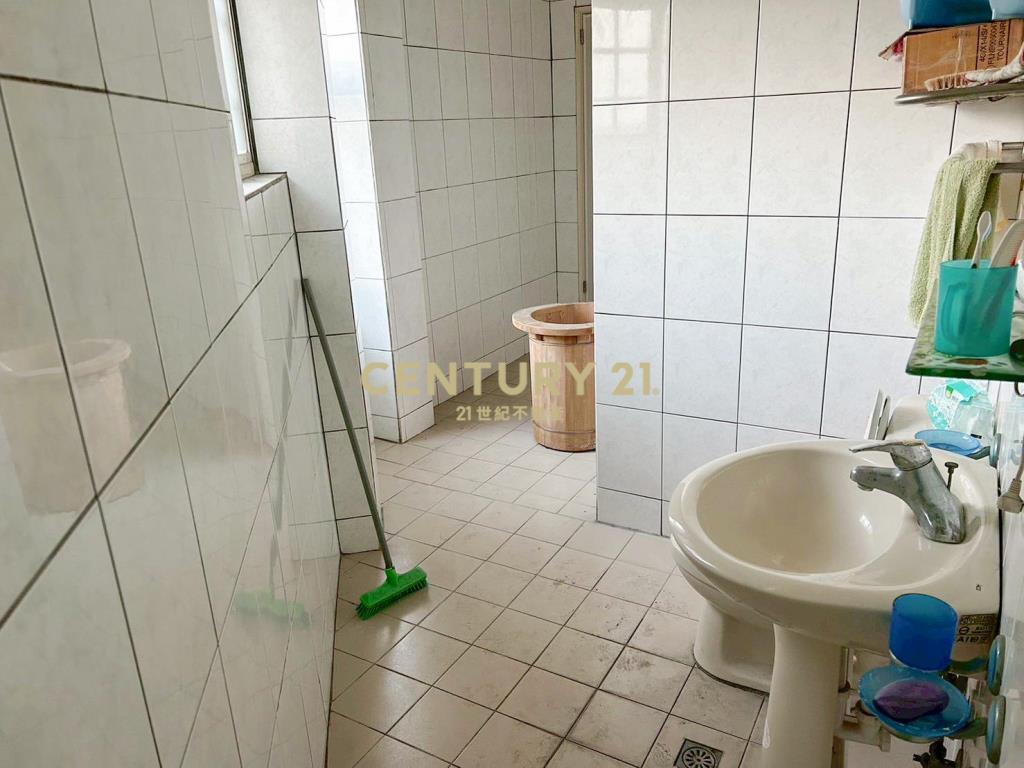 西區黃金地段透天店面