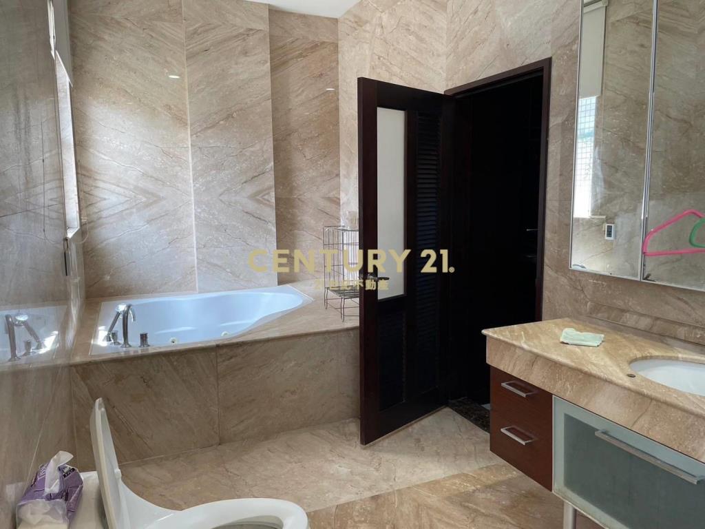 美術館綠園道大面寬電梯別墅