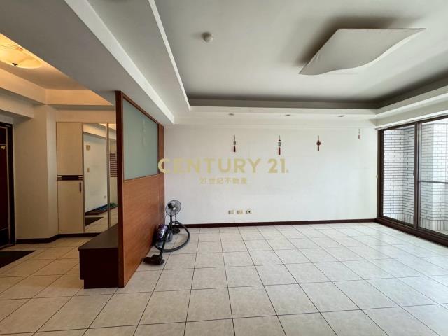 ✨降價‼️公園皇家四改三房平車多戶選