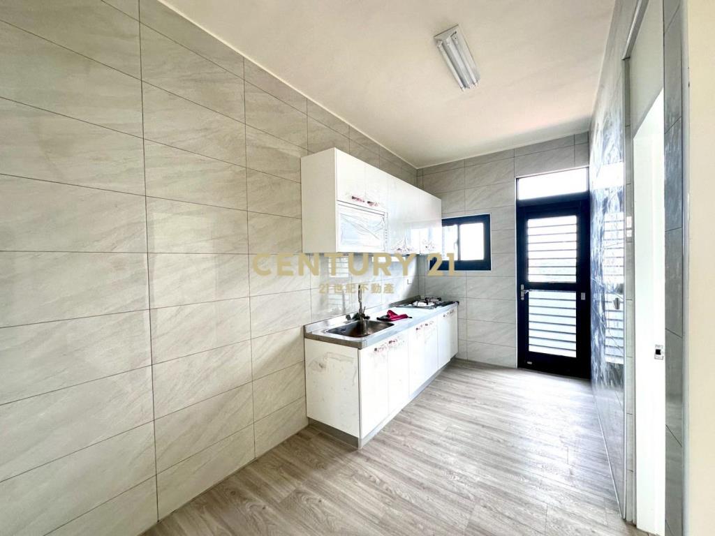 大肚藍色公路💙全新整理三房美寓