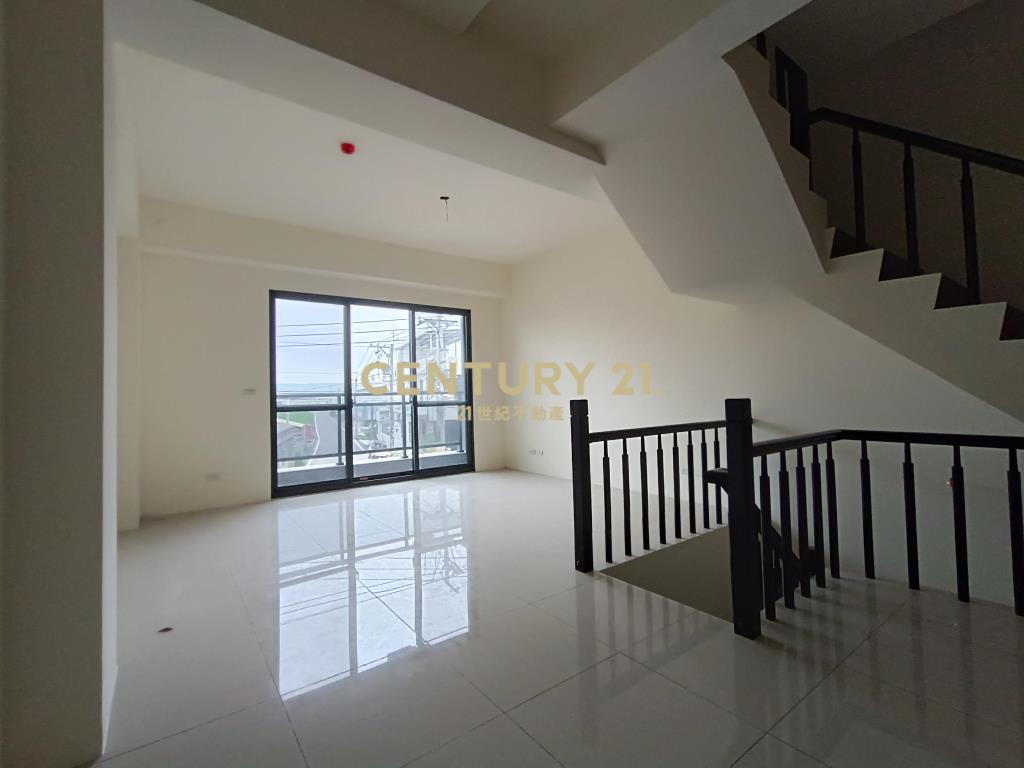 獨家烏日全新溪南臨路別墅