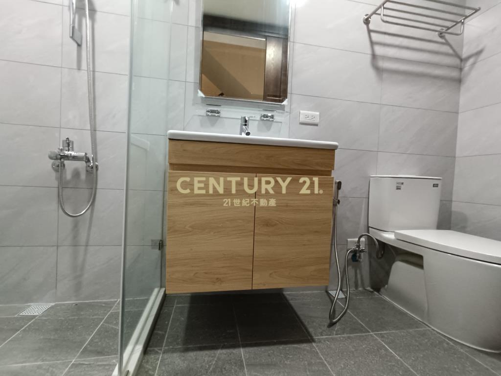 獨家烏日全新溪南臨路別墅