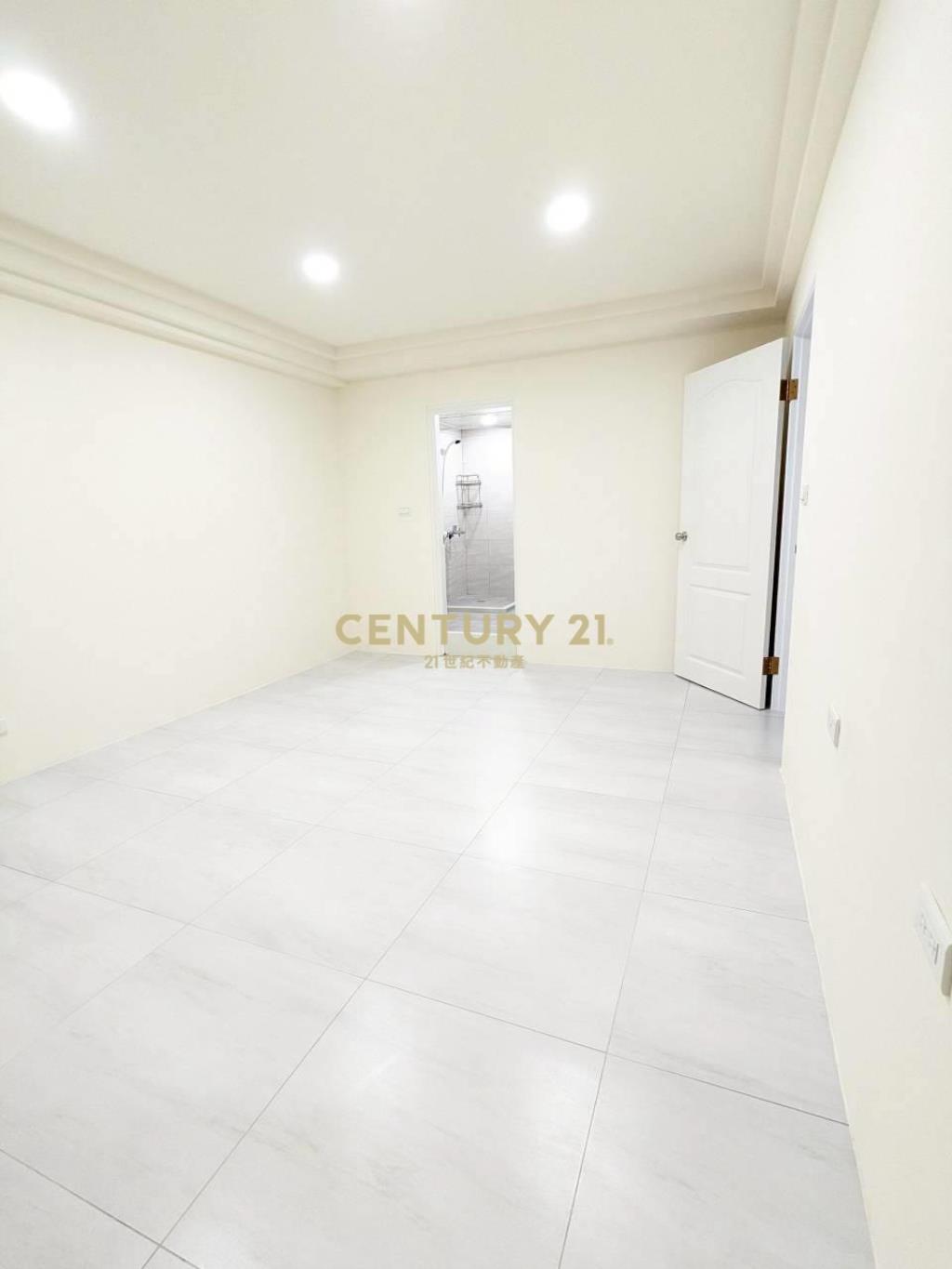 大雅精緻裝潢三房+車位