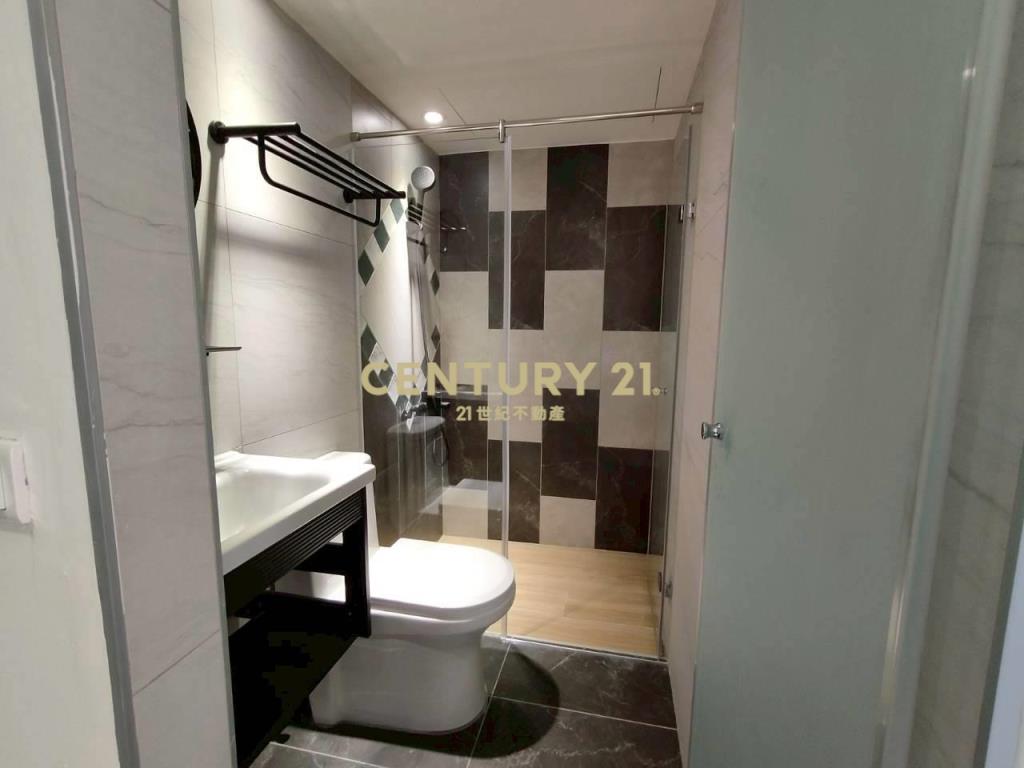 精明商圈精華段全新收租五套房