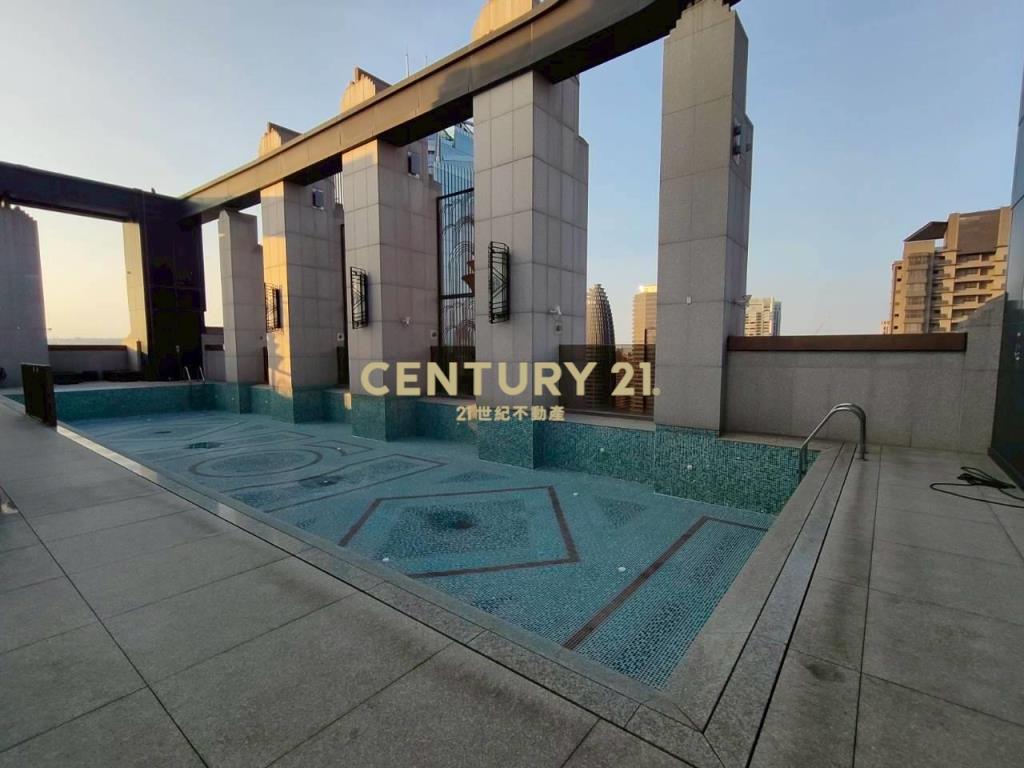 七期國家一號院溫馨時尚三房三平車