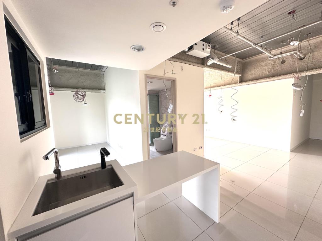 獨家🔥市政1號院✨住商兩用採光露台戶！