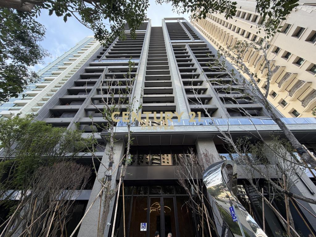 獨家❤️美裝潢『市政1號院』兩房車位最俗