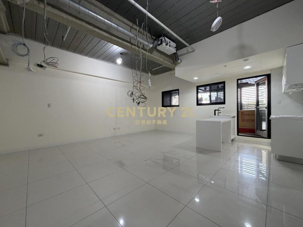 降價‼️大露台『市政1號院』住商兩用車位