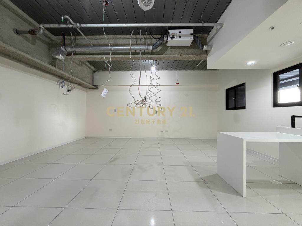 降價‼️大露台『市政1號院』住商兩用車位