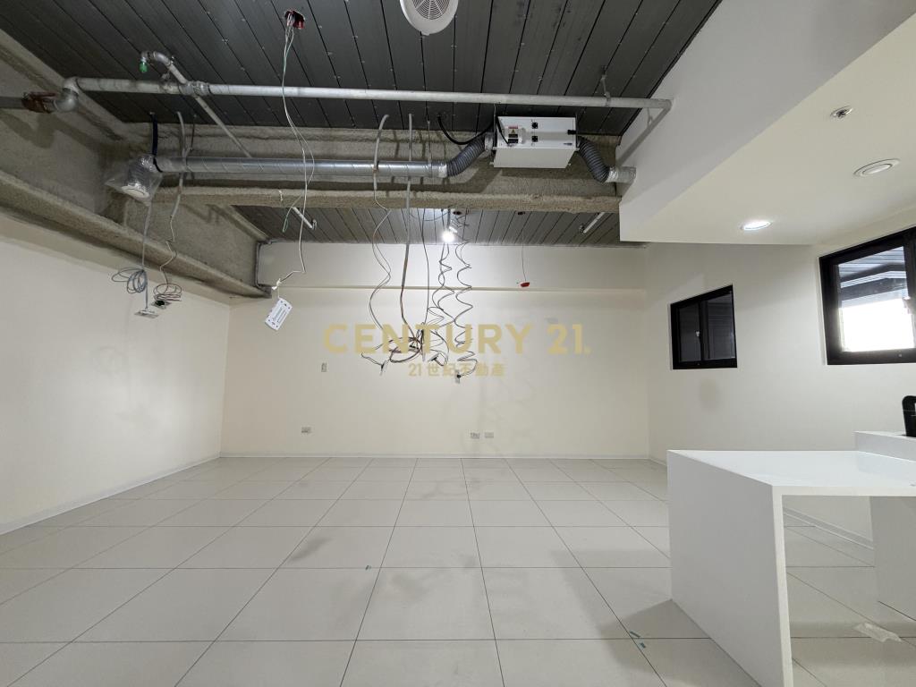 降價‼️大露台『市政1號院』住商兩用車位