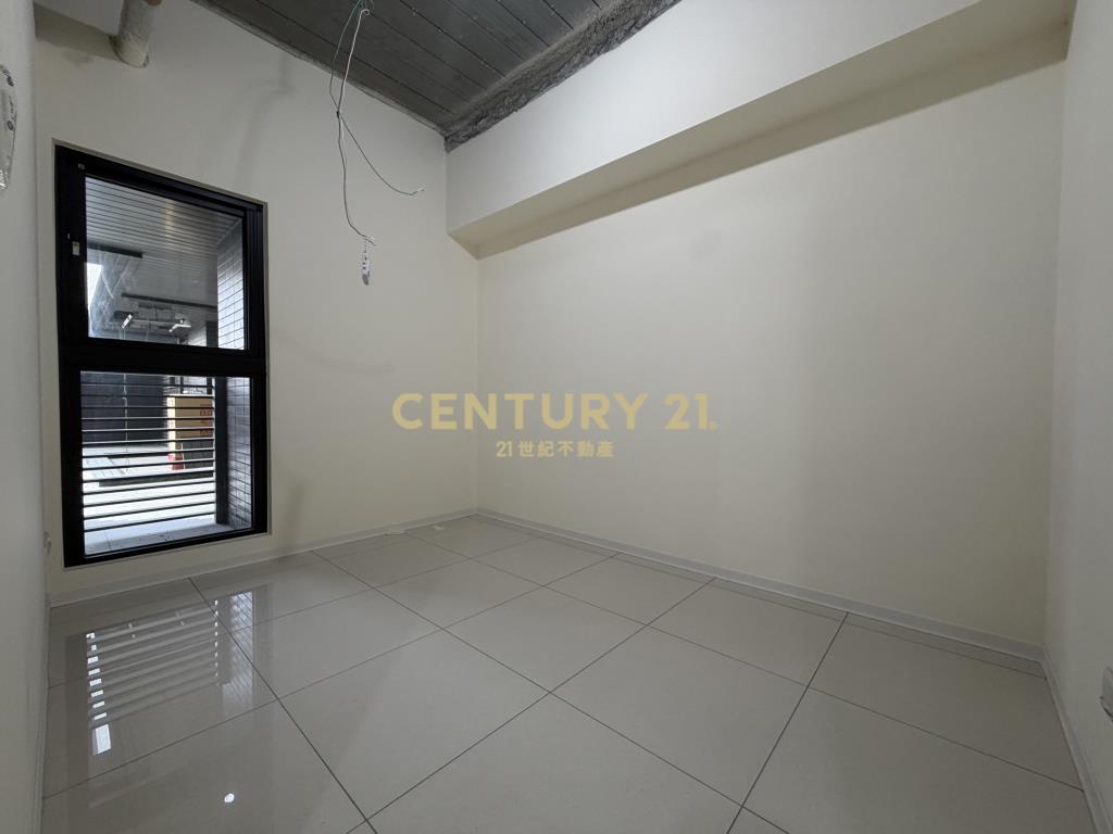 降價‼️大露台『市政1號院』住商兩用車位