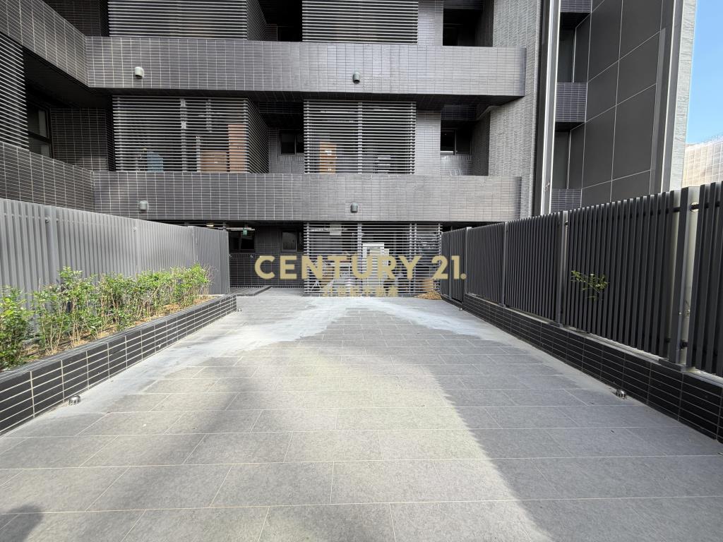 降價‼️大露台『市政1號院』住商兩用車位