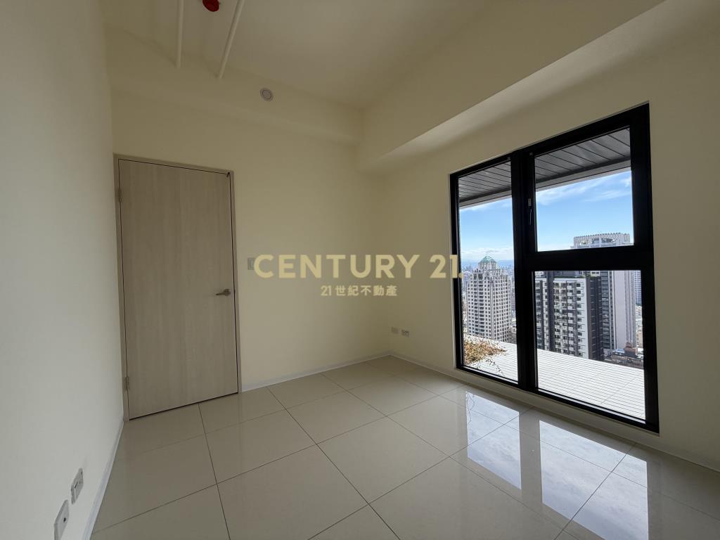 專任‼️『市政1號院』朝南兩房衛浴開窗