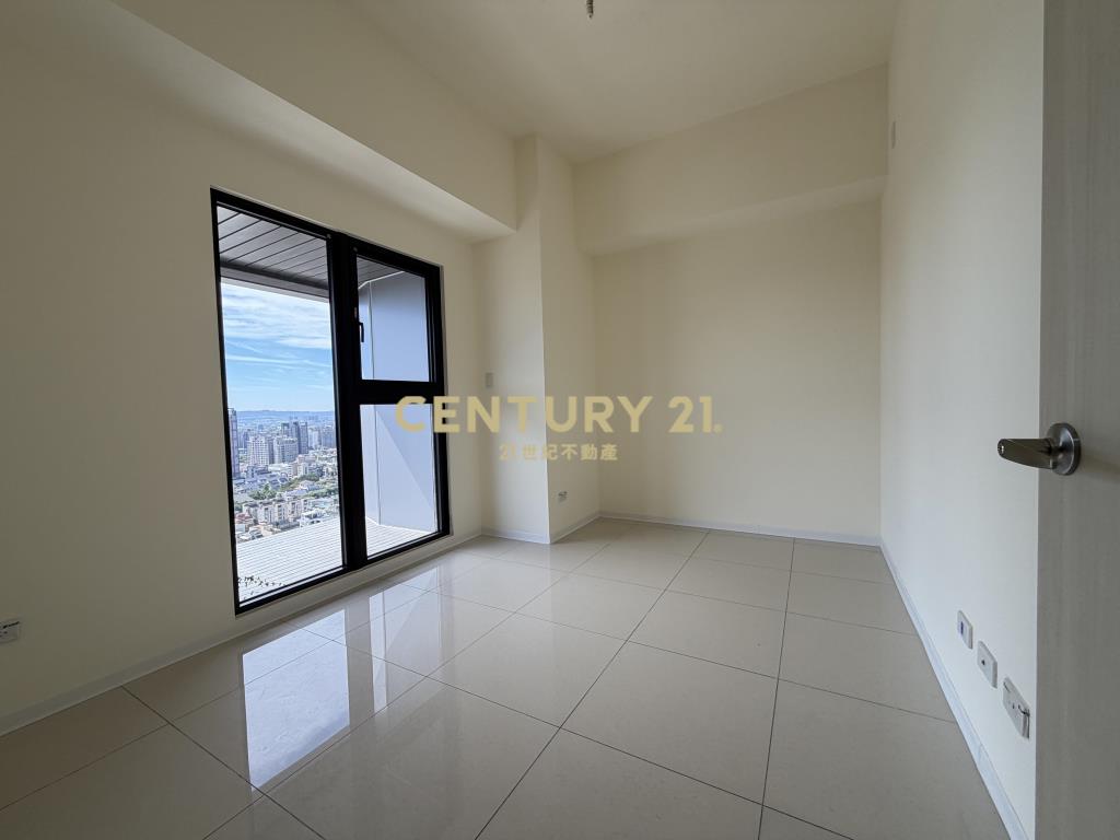 專任‼️『市政1號院』朝南兩房衛浴開窗