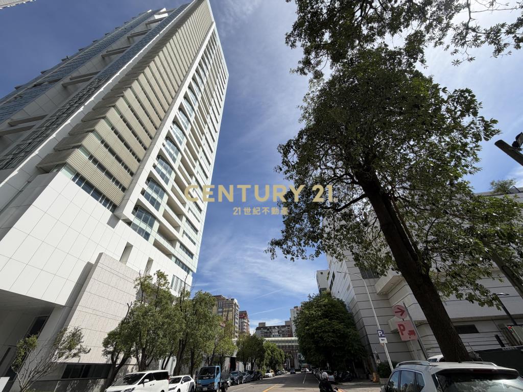 專任‼️『市政1號院』朝南兩房衛浴開窗