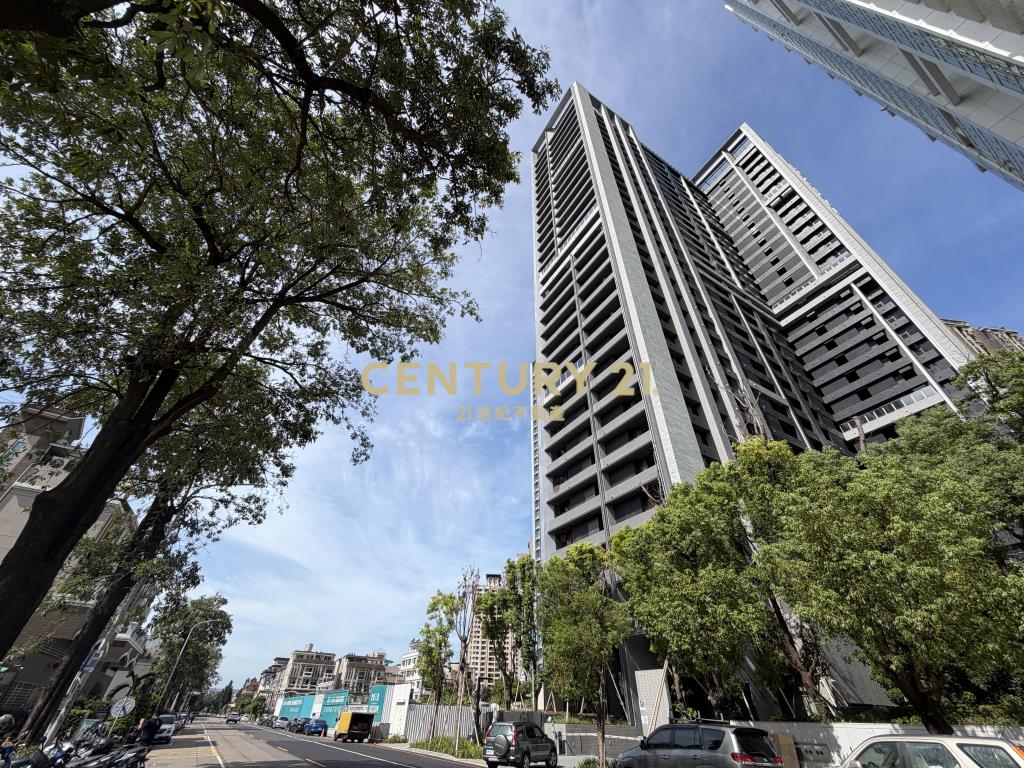 專任‼️『市政1號院』朝南兩房衛浴開窗