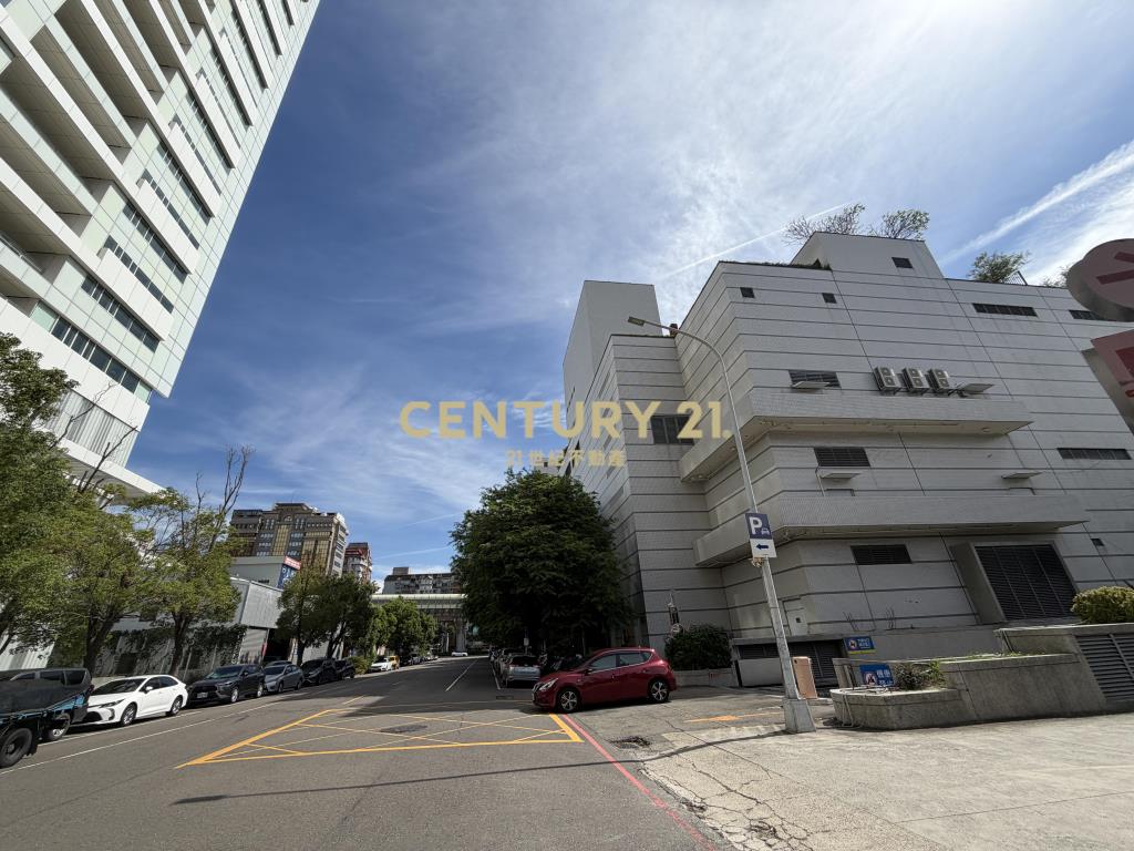 專任‼️『市政1號院』朝南兩房衛浴開窗