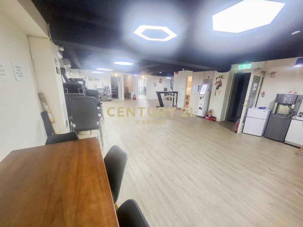 西區教育大學美術館旁華廈