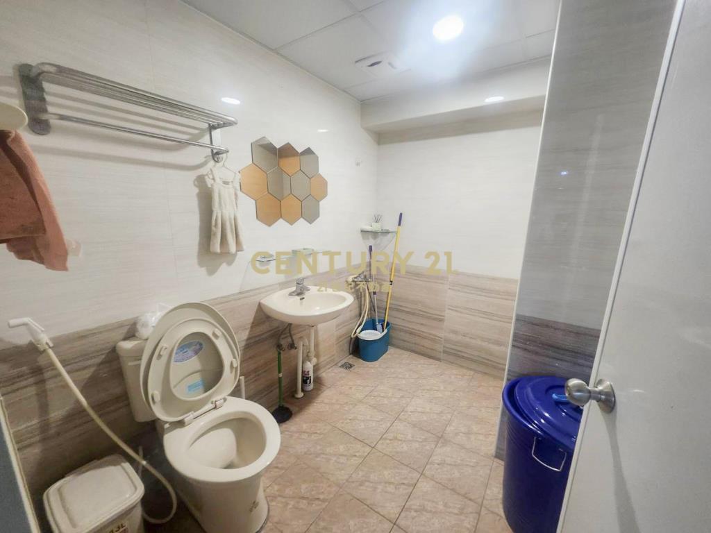 西區教育大學美術館旁華廈