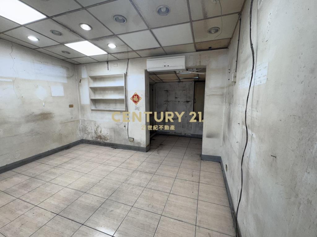 文心捷運金透店