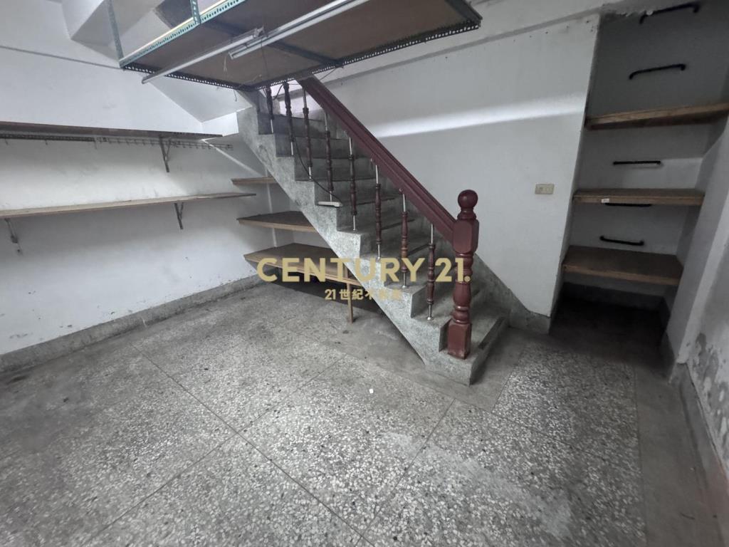 文心捷運金透店