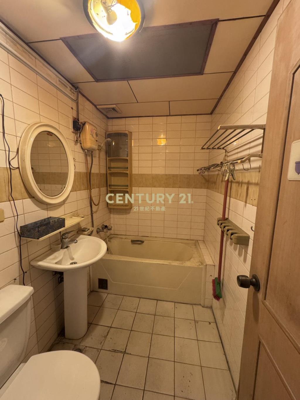 文心捷運金透店