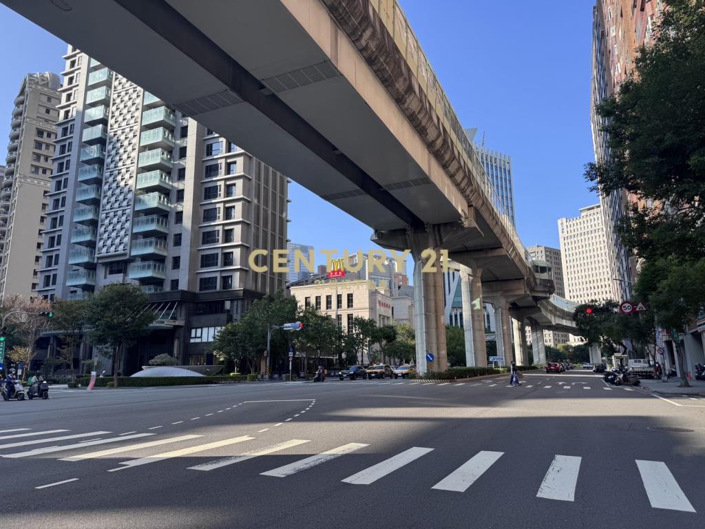 文心捷運金透店