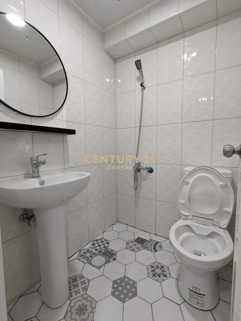 大里永東街收租五套房【合法變更】