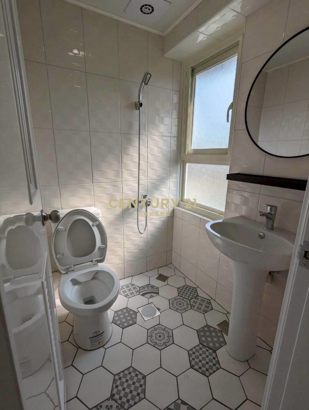 大里永東街收租五套房【合法變更】