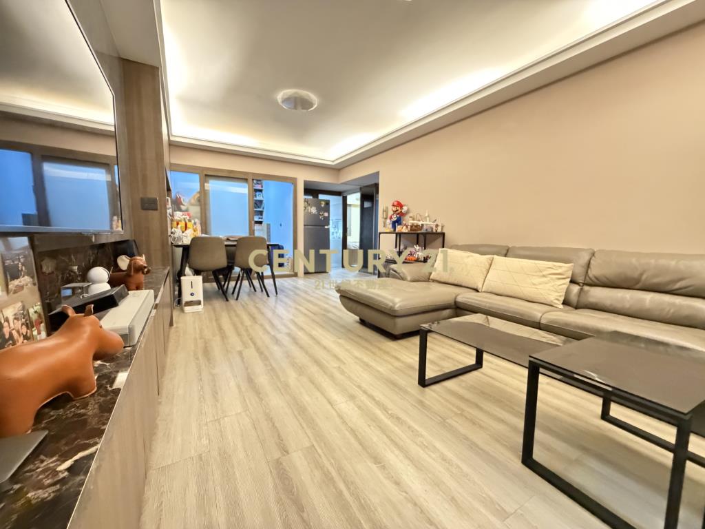 北區賴厝國小旁｜衛道大第｜三房車位美廈