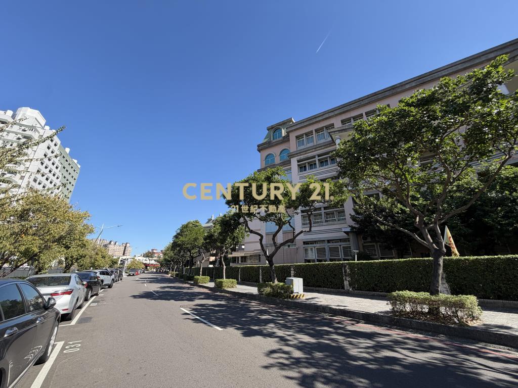 北區賴厝國小旁｜衛道大第｜三房車位美廈