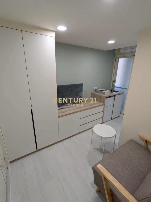 台中公園一中商圈收租四套房【合法變更】