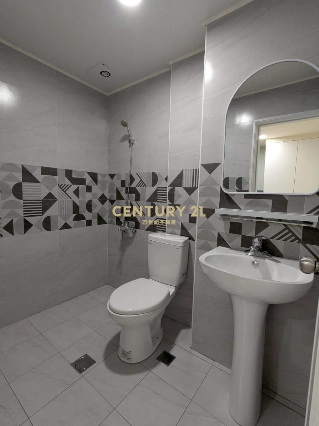 台中公園一中商圈收租四套房【合法變更】