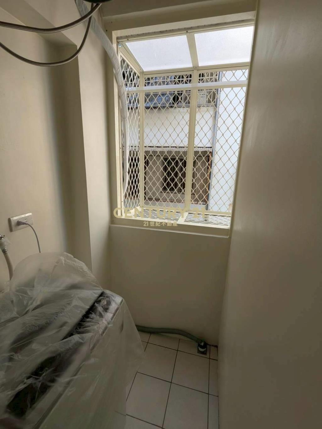 台中公園一中商圈收租四套房【合法變更】