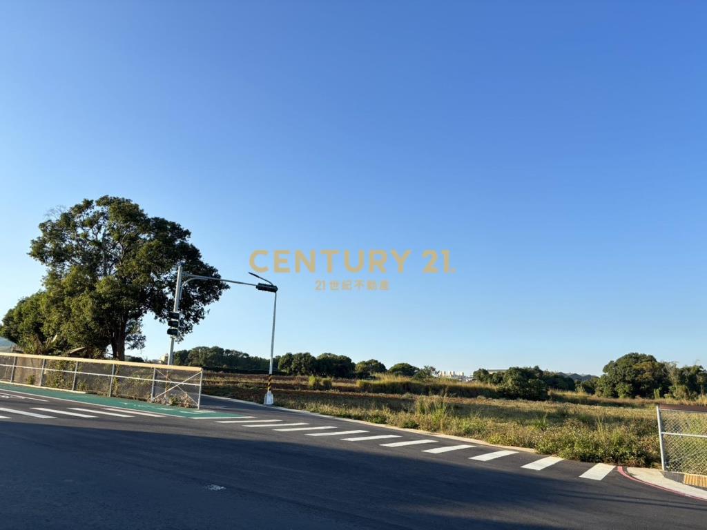 南屯區正20米華南路上