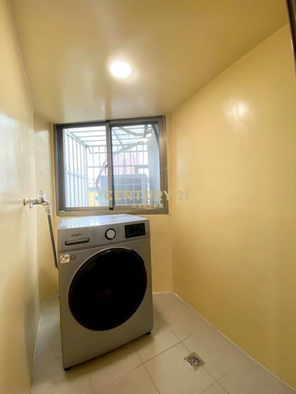 柳陽東街超商店面+13套房