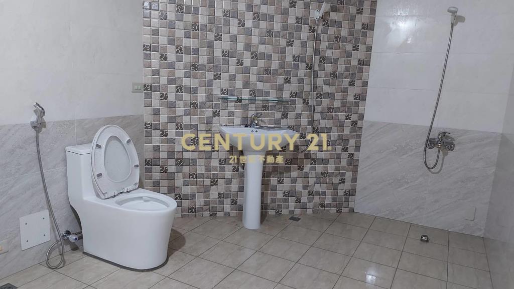 五權中清三面臨路商辦