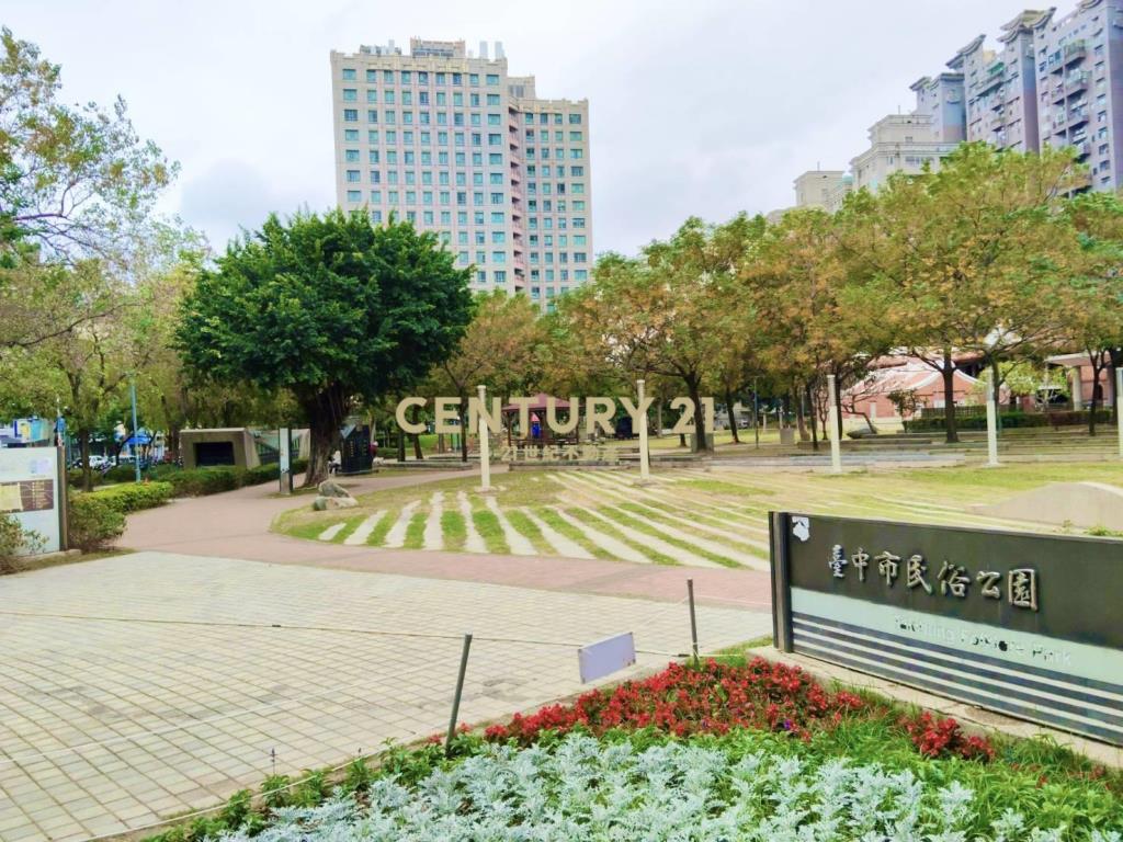 崇德文心捷運民俗公園臨路透店