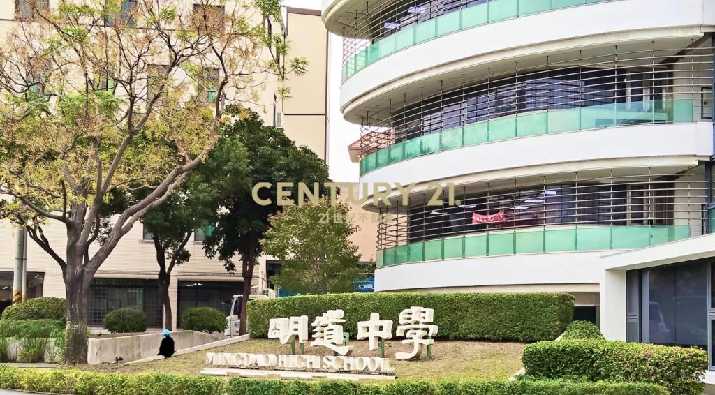 近高鐵烏日站建地