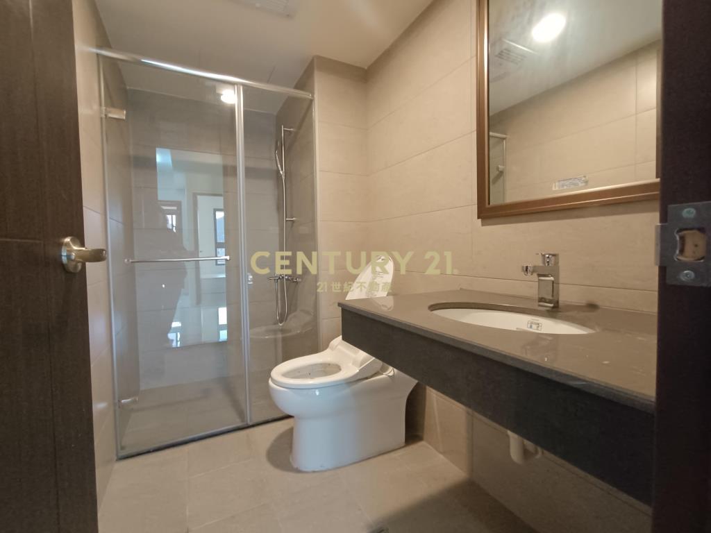 沙鹿車站全新三房平車