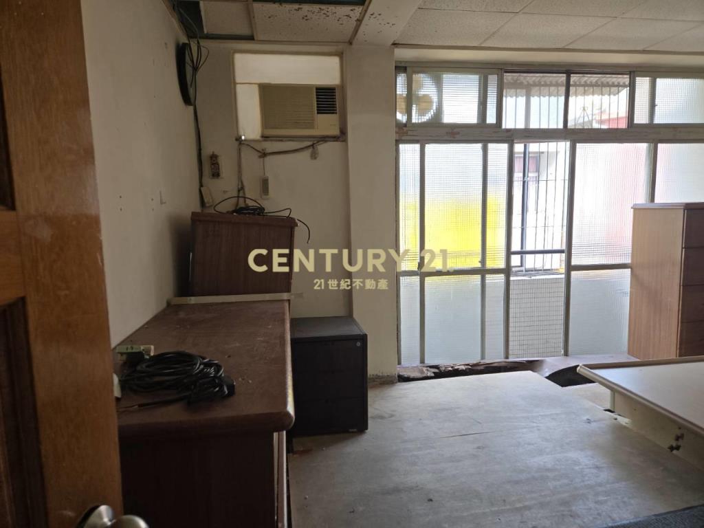 文華高中三房公寓